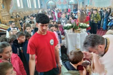 Activități cultural – catehetice și recreative pentru tinerii din Parohia Nașterea Maicii Domnului Vatra Dornei