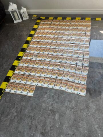 Percheziții la Botoșani și Suceava, într-un dosar privind vânzări ilegale de mașini, cu păgubirea proprietarilor reali