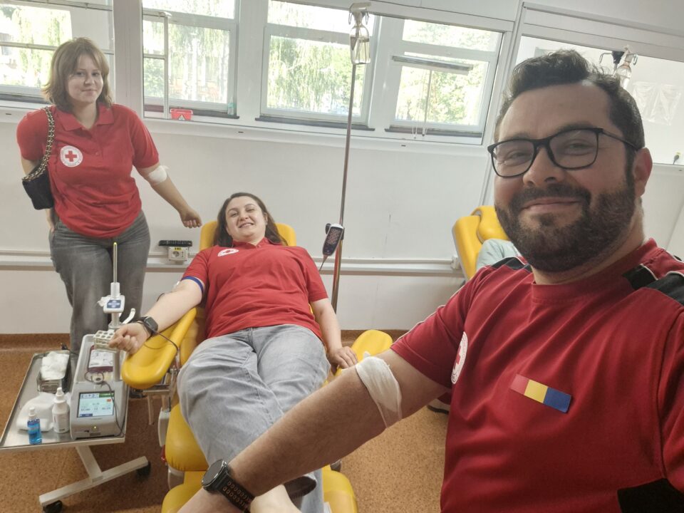 Voluntarii de la Crucea Roșie Suceava au donat sânge, în cadrul campaniei „Faci bine, te simți bine. Donează! Sânge pentru viață!”
