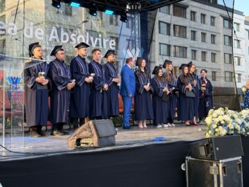 Marșul Absolvenților USV a animat străzile orașului Suceava, în cadrul Festivității de Absolvire a Promoției 2026