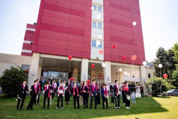 Absolvire cu emoții și premii pentru cea de-a treia generație de gimnaziu a Colegiului ”Hurmuzachi”