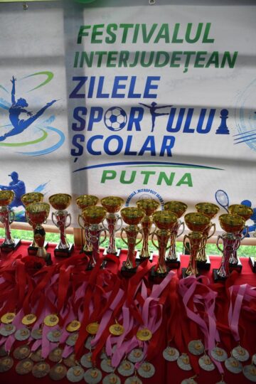 72 de școli din România, Republica Moldova și Ucraina, cu peste 2.000 de elevi și profesori, au participat la ediția a XXIV-a a Festivalului Interjudețean „Zilele Sportului Școlar” de la Putna