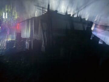 O adolescentă de 15 ani a murit într-un incendiu la Ilișești
