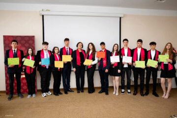 Absolvire cu emoții și premii pentru cea de-a treia generație de gimnaziu a Colegiului ”Hurmuzachi”