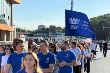 Marșul Absolvenților USV a animat străzile orașului Suceava, în cadrul Festivității de Absolvire a Promoției 2026