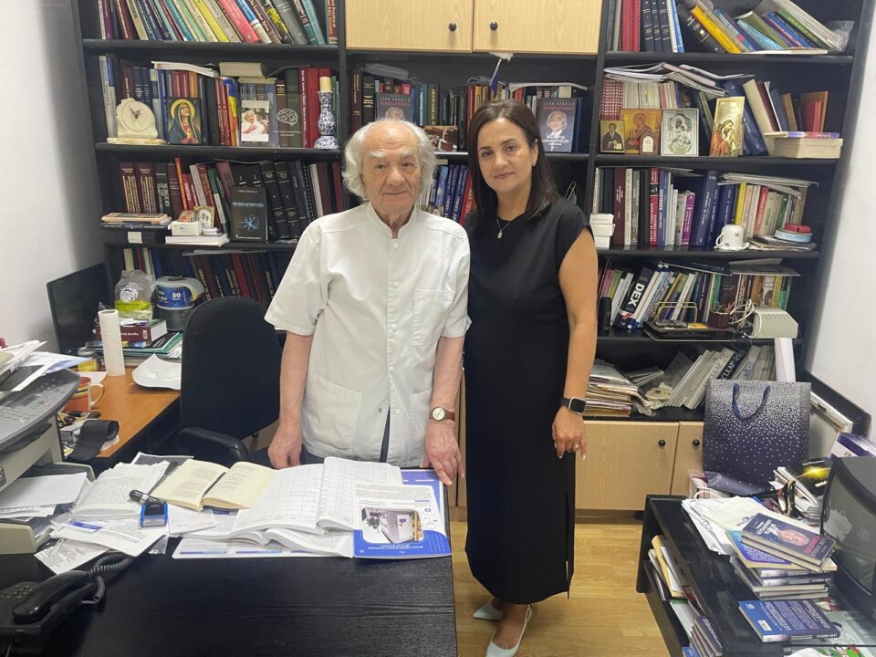 Acad. prof. dr. Leon Dănăilă și prof. Nicoleta Dascălu Acad. prof. dr. Leon Dănăilă și prof. Nicoleta Dascălu