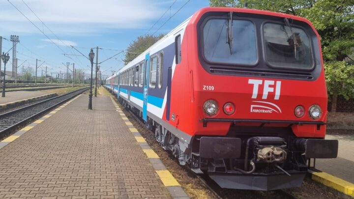 Trenul privat Suceava – București, suspendat temporar pentru a se face față cererii de la ruta Suceava – Constanța
