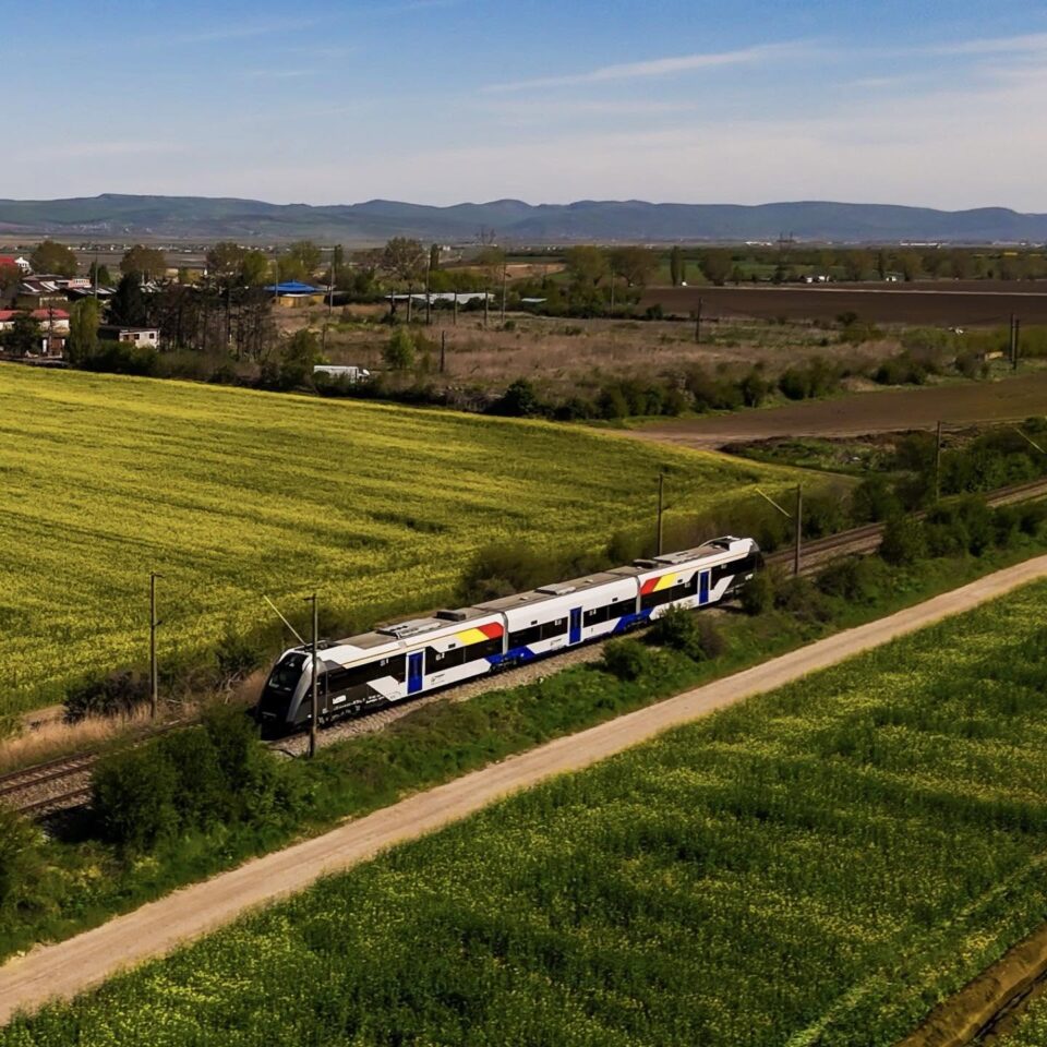 „Zilele Porților Deschise” la Electroputere VFU Pașcani, zi dedicată tehnologiei feroviare și oamenilor care construiesc viitorul transportului pe șine