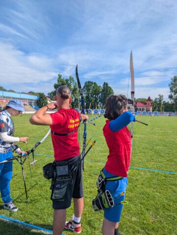 Două titluri naționale pentru trăgătorii cu arcul de la Rădăuți, la Campionatul Național de juniori