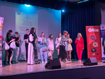 S-au desemnat câștigătorii Concursului de muzică ușoară „Vocea Bucovinei”