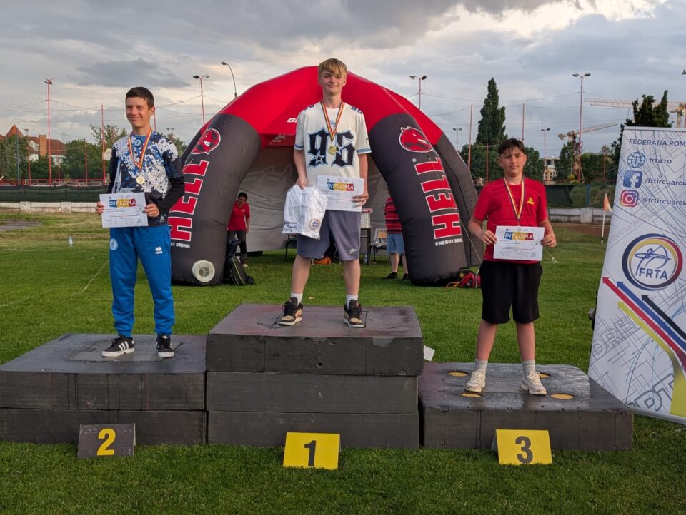 Două titluri naționale pentru trăgătorii cu arcul de la Rădăuți, la Campionatul Național de juniori Două titluri naționale pentru trăgătorii cu arcul de la Rădăuți, la Campionatul Național de juniori