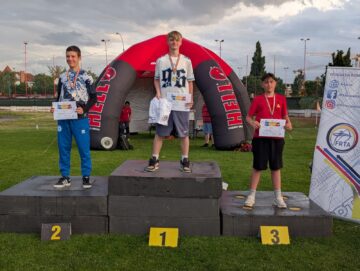 Două titluri naționale pentru trăgătorii cu arcul de la Rădăuți, la Campionatul Național de juniori