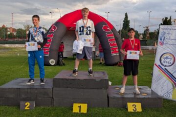 Două titluri naționale pentru trăgătorii cu arcul de la Rădăuți, la Campionatul Național de juniori Două titluri naționale pentru trăgătorii cu arcul de la Rădăuți, la Campionatul Național de juniori