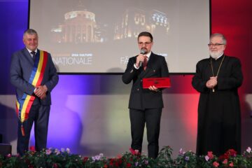 Fălticeniul și-a cinstit valorile: preotul Ioan Argatu și neurochirurgul Iustinian Ioachim Simion au devenit Cetățeni de Onoare ai municipiului Fălticeniul și-a cinstit valorile: preotul Ioan Argatu și neurochirurgul Iustinian Ioachim Simion au devenit Cetățeni de Onoare ai municipiului