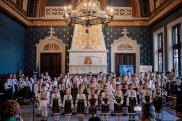 Ansamblul „Suflet Bucovinean”, premiat în cadrul Galei Regionale „România ești TU”