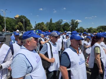 Oamenii școlii au protestat din nou la București: „Educația este din nou batjocorită”