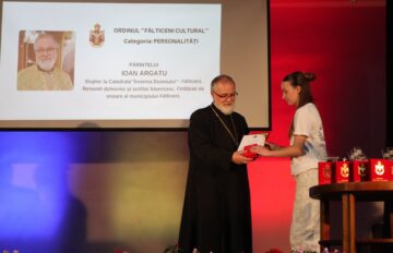 Fălticeniul și-a celebrat valorile. „Ordinul Fălticeni Cultural” a fost acordat unor personalități care onorează comunitatea prin excelență și dăruire