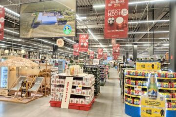 În vara campionatului mondial de fotbal, Târgul de Bere din Auchan reunește peste 300 de sortimente din 25 de țări. O ediție aniversară #20AniAuchan În vara campionatului mondial de fotbal, Târgul de Bere din Auchan reunește peste 300 de sortimente din 25 de țări. O ediție aniversară #20AniAuchan