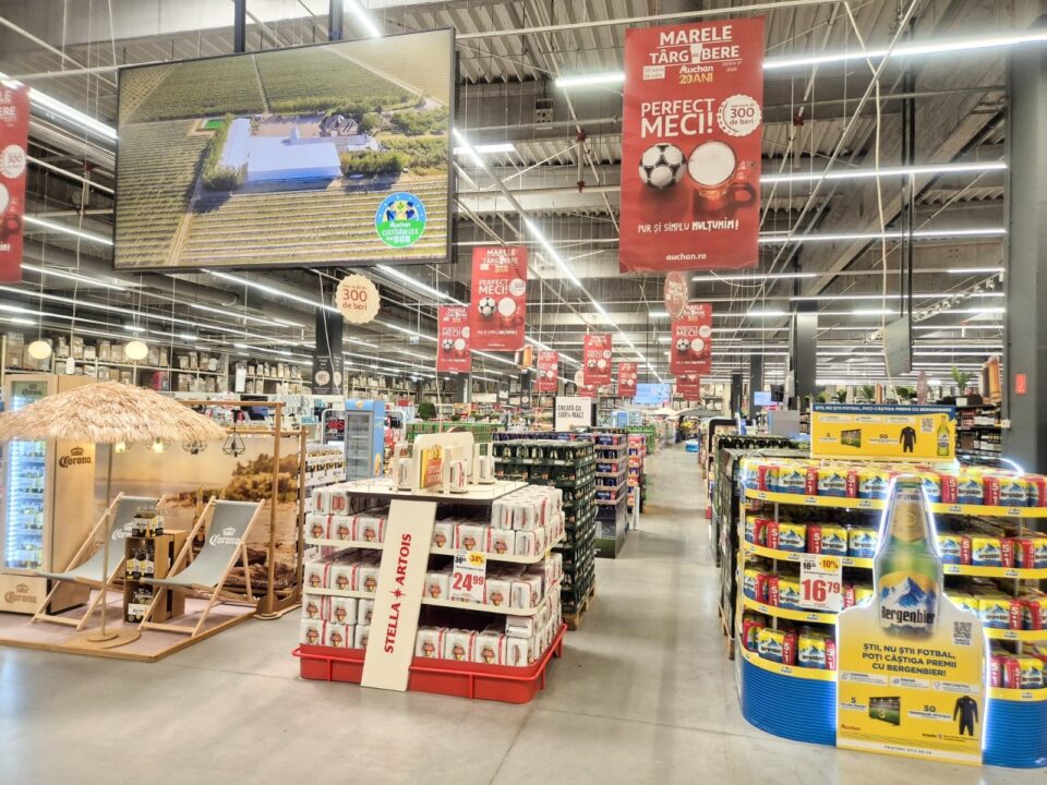 În vara campionatului mondial de fotbal, Târgul de Bere din Auchan reunește peste 300 de sortimente din 25 de țări. O ediție aniversară #20AniAuchan În vara campionatului mondial de fotbal, Târgul de Bere din Auchan reunește peste 300 de sortimente din 25 de țări. O ediție aniversară #20AniAuchan
