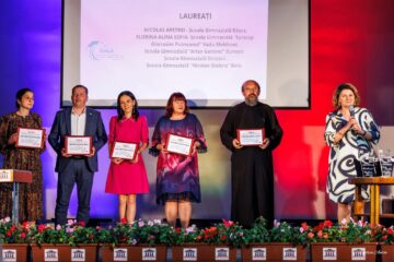 Educația de la sat, premiată la Fălticeni. Laureați ai Galei „Excelența în educația din mediul rural” 2026 Educația de la sat, premiată la Fălticeni. Laureați ai Galei „Excelența în educația din mediul rural” 2026