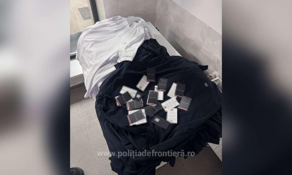 Haine de firmă contrafăcute, descoperite în bagajele a două ucrainence la PTF Siret Haine de firmă contrafăcute, descoperite în bagajele a două ucrainence la PTF Siret