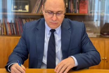 Cum va fi bacalaureatul peste 4 ani? Două limbi străine, patru probe scrise, religia intră printre opțiuni