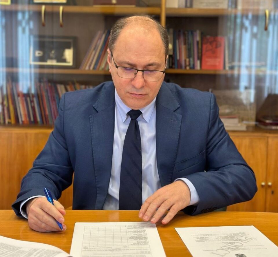 Cum va fi bacalaureatul peste 4 ani? Două limbi străine, patru probe scrise, religia intră printre opțiuni Cum va fi bacalaureatul peste 4 ani? Două limbi străine, patru probe scrise, religia intră printre opțiuni