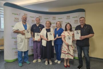 Reprezentanții secțiilor premiate Reprezentanții secțiilor premiate