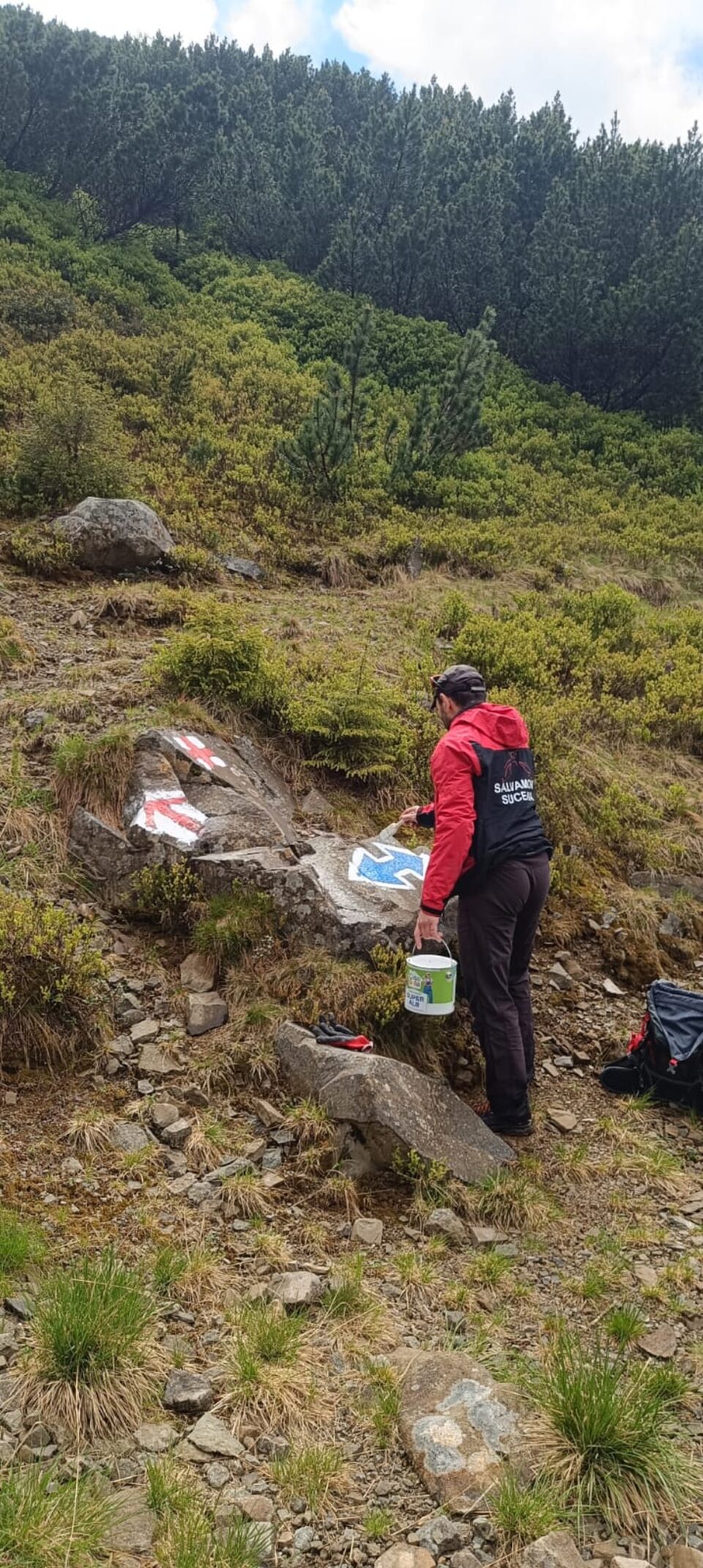 Trasee montane modernizate în Călimani și Rarău și avertismente din partea Salvamont Suceava