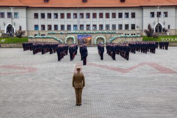 Ultimul apel de seară pentru cei peste 160 de absolvenți ai Colegiului Militar