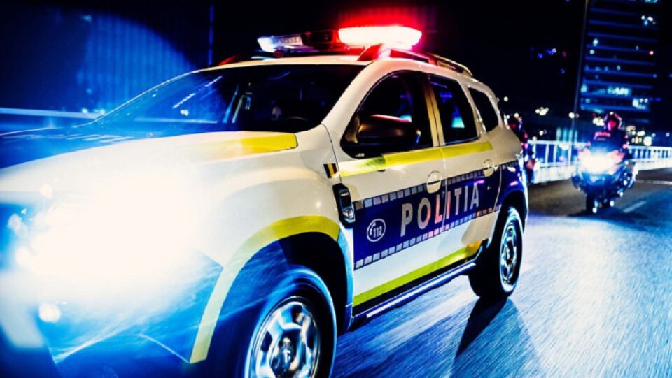 Individ reținut la 5 zile după ce polițiștii l-au scăpat după o urmărire de mai mulți kilometri Individ reținut la 5 zile după ce polițiștii l-au scăpat după o urmărire de mai mulți kilometri