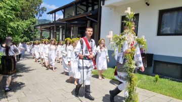 Festivalul „Regina Sânzienelor”, o sărbătoare a tradițiilor comunităților din România, la solstițiul de vară