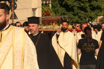 Procesiunea „Calea Sfântului”, reitare a aducerii moaștelor Marelui Mucenic Ioan cel Nou la Suceava