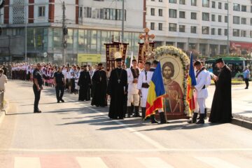Procesiunea „Calea Sfântului”, reitare a aducerii moaștelor Marelui Mucenic Ioan cel Nou la Suceava
