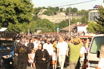 Procesiunea „Calea Sfântului”, reitare a aducerii moaștelor Marelui Mucenic Ioan cel Nou la Suceava