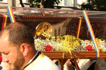 Procesiunea „Calea Sfântului”, reitare a aducerii moaștelor Marelui Mucenic Ioan cel Nou la Suceava