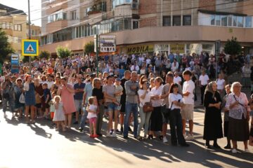Procesiunea „Calea Sfântului”, reitare a aducerii moaștelor Marelui Mucenic Ioan cel Nou la Suceava