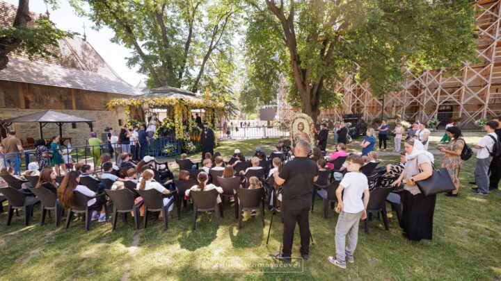 „Ni l-am făcut pe Sfântul Ioan cel Nou prieten și apropiat al sufletului nostru” – atelier catehetic în curtea Catedralei Arhiepiscopale din Suceava