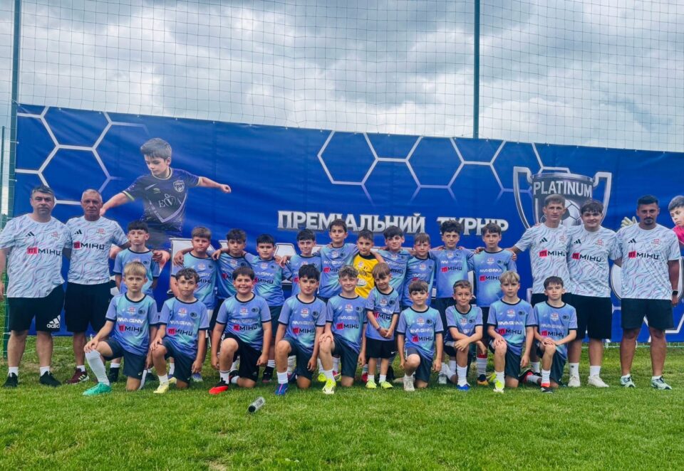 Selecționata Mihu Football Club a fost învinsă greu de Dinamo Kiev în finala mică a turneului Platinum Cup din Ucraina