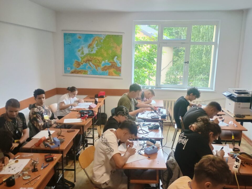 Concursul Național de Electronică „ELECTRON XXI”, la Gura Humorului Concursul Național de Electronică „ELECTRON XXI”, la Gura Humorului