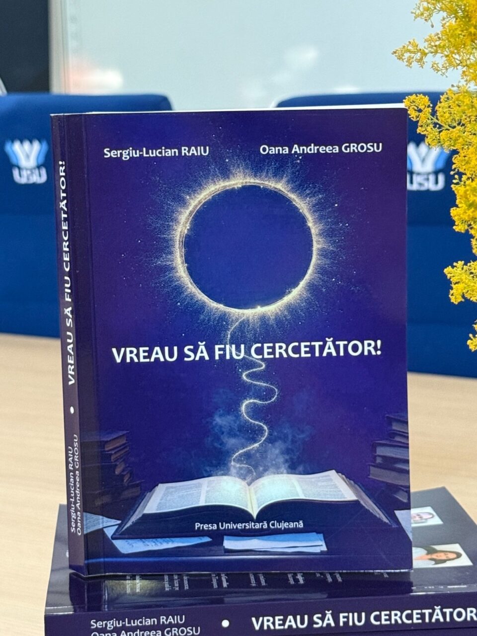 Volumul intitulat „Vreau să fiu cercetător”