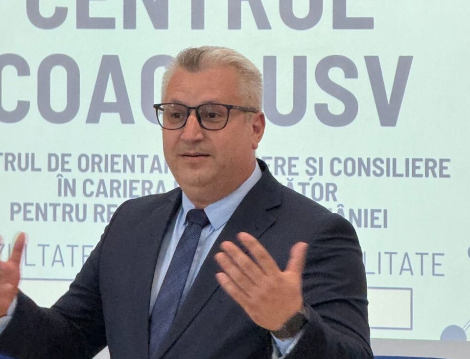 prorectorul USV, conf. univ. dr. Aurelian Rotaru prorectorul USV, conf. univ. dr. Aurelian Rotaru