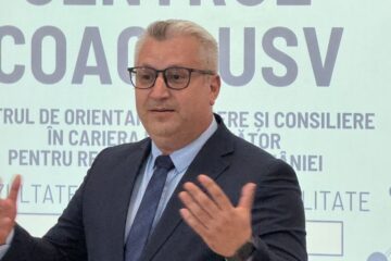 prorectorul USV, conf. univ. dr. Aurelian Rotaru prorectorul USV, conf. univ. dr. Aurelian Rotaru