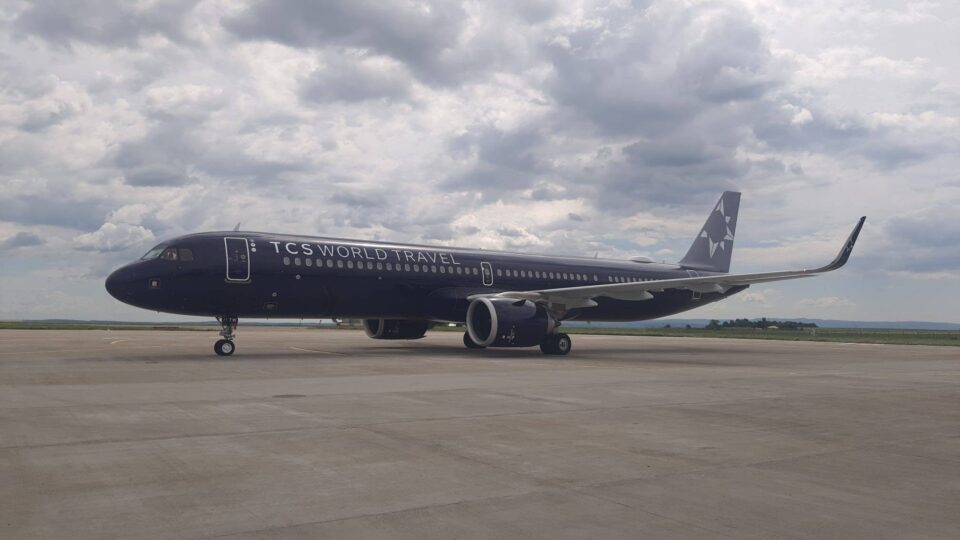 Trei aeronave VIP cu turiști străini au aterizat în iunie pe Aeroportul „Ștefan cel Mare” Suceava Trei aeronave VIP cu turiști străini au aterizat în iunie pe Aeroportul „Ștefan cel Mare” Suceava