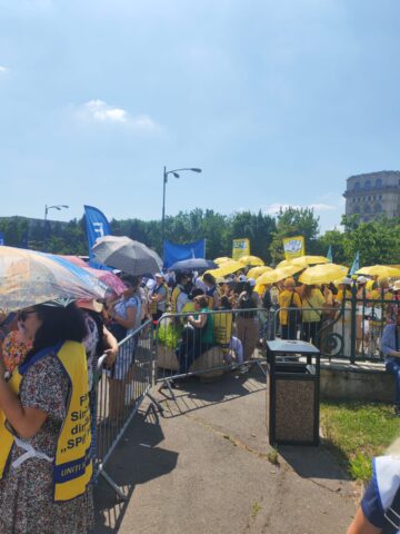Peste 160.000 de semnături depuse la Registratura Parlamentului, pentru anularea măsurilor anti-educație