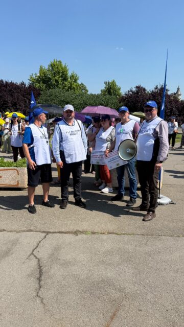 Peste 160.000 de semnături depuse la Registratura Parlamentului, pentru anularea măsurilor anti-educație