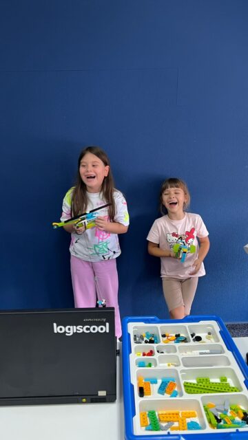 Taberele de vară Logiscool Suceava: Copilul tău trece de la consumator de tehnologie la creator de tehnologie