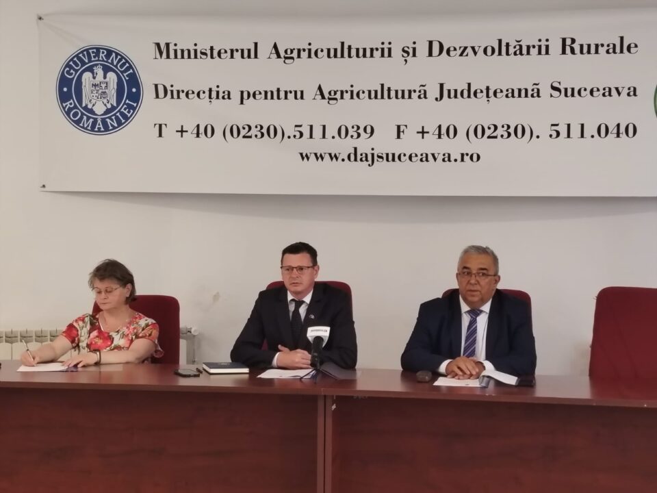Prefectul Bogdan Păstrăv a început demersurile pentru a rezolva problema celor aproape 1.000 de gospodării din zona de munte care nu mai au unde să vândă laptele