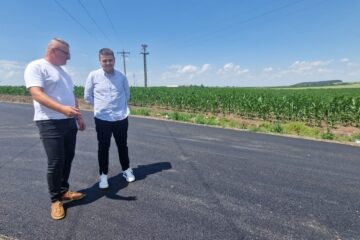 7 kilometri de drum din zona Vadu Moldovei au fost asfaltați doar 6 zile. Șoldan: „Ce nu au reușit alții ani la rând, am făcut noi în mai puțin de o săptămână”
