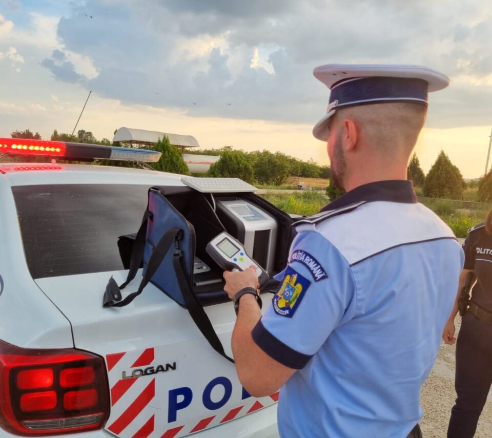 Alcoolemie imensă pentru un șofer care circula în miez de zi pe artera principală a Sucevei